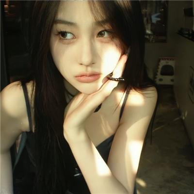 无言的山丘 海报